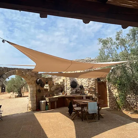Trullo Pajara Casa rural